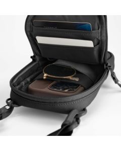 INCASE A.R.C. SMALL CROSSBODY BAG BLACK